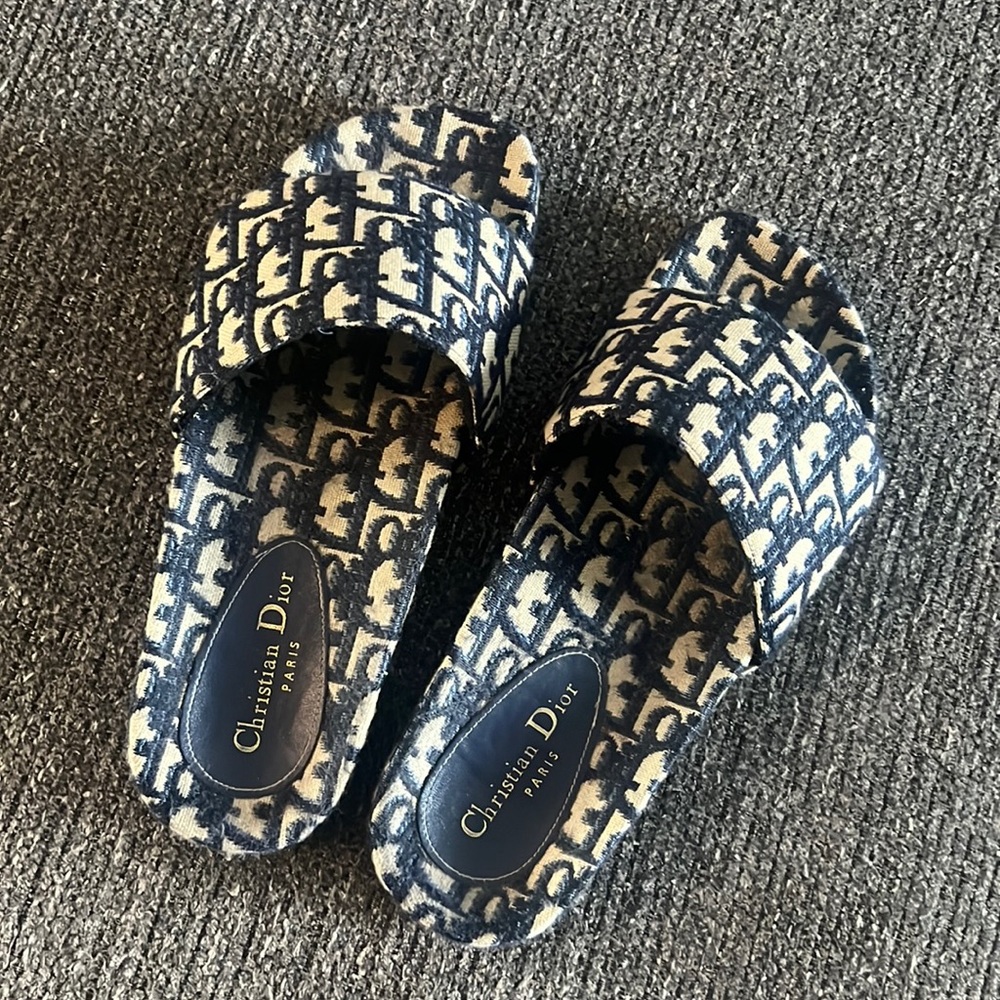 Dior slides slippers